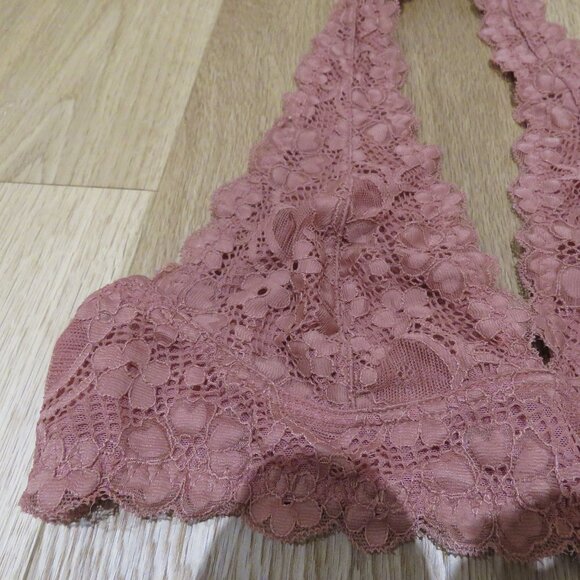 INTIMATELY FREE PEOPLE Galloon Pink Lace Halter Bralette Bra Boho - Size S - Picture 3 of 9